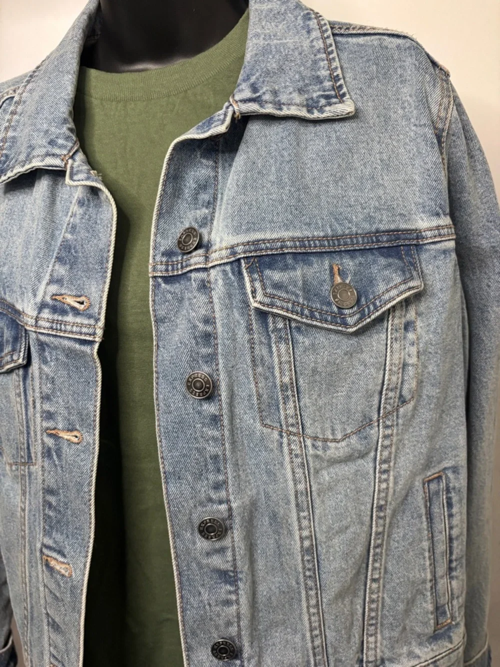 Express Jean Jacket - Picture 2 of 5